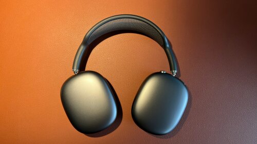 AirPods Max получили новую версию прошивки: что изменилось"