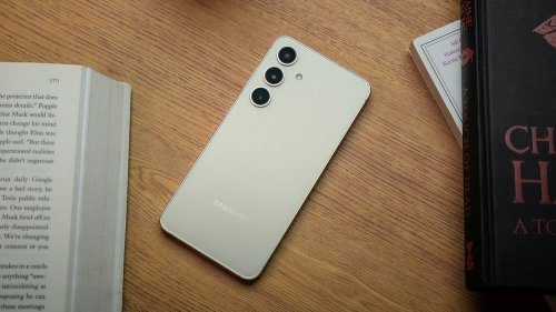Samsung Galaxy S24 получил августовские патчи безопасности